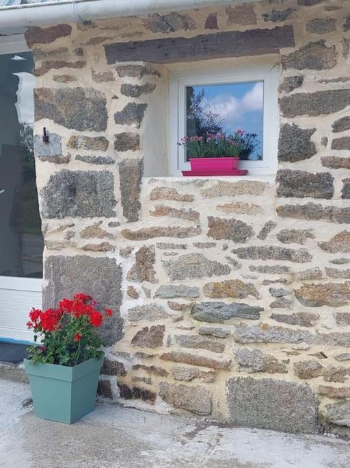 Gite Kerlosvezan, A La Campagne, Proche Mer Lampaul-Ploudalmézeau Exterior photo