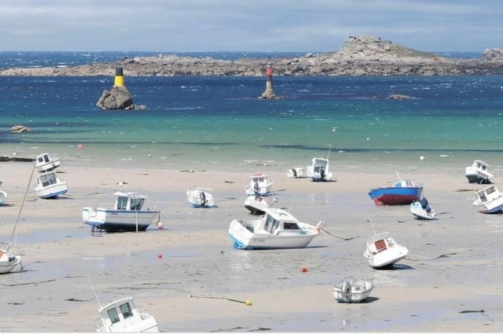 Gite Kerlosvezan, A La Campagne, Proche Mer Lampaul-Ploudalmézeau Exterior photo